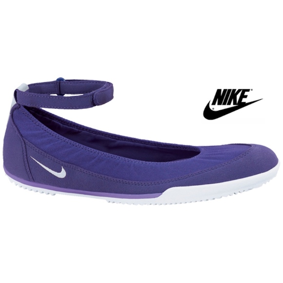 Nike Womens Ballerina Tenkay Slip Shoes 